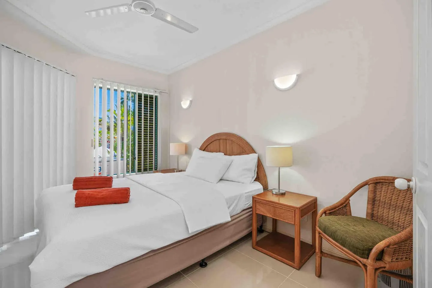 Second queen bedroom